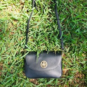 Tory Burch crossbody EUC